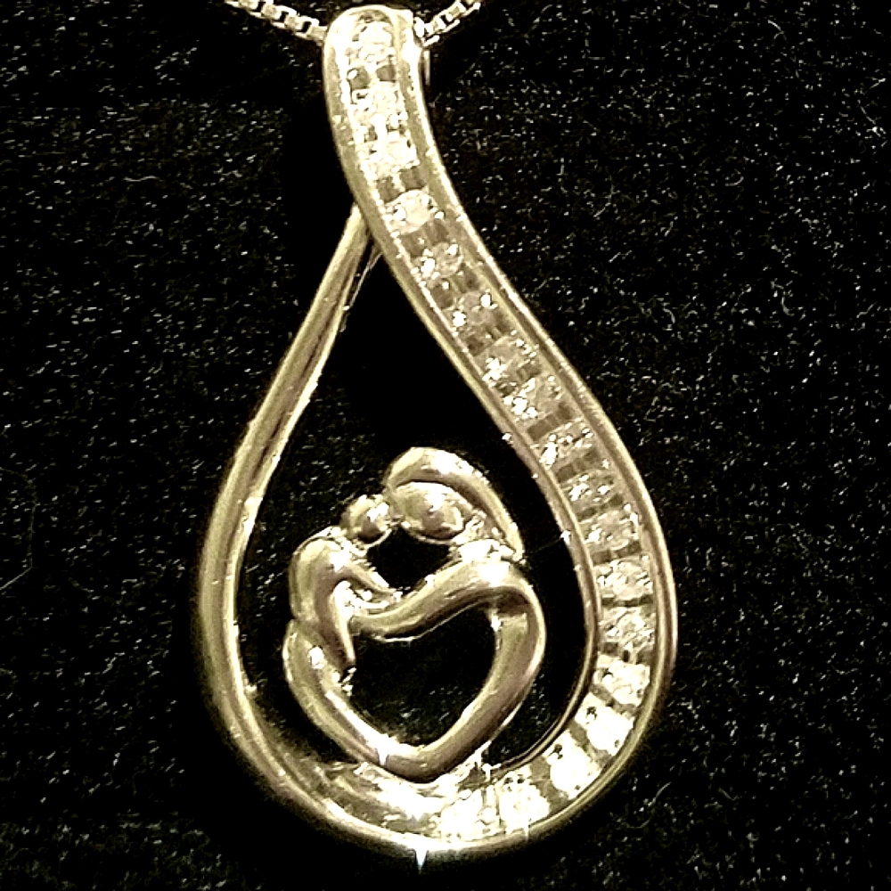 DIAMONDS ❤"Genuine" - Picture 3 of 6